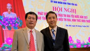 Hai Thầy Thuốc Trung Tâm Y Tế Huyện Văn Chấn Vinh Dự Được Phong Tặng Thầy Thuốc Ưu Tú