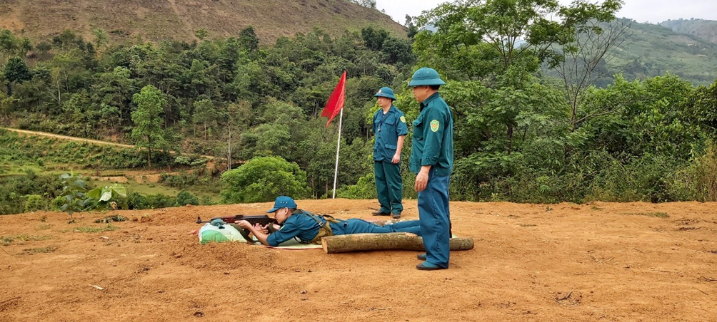 Trung đội tự vệ – Trung tâm Y tế hoàn thành huấn luyện công tác tự vệ năm 2021