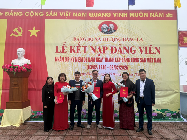 LỄ KẾT NẠP ĐẢNG VIÊN TẠI DI TÍCH LỊCH SỬ ĐÈO LŨNG LÔ